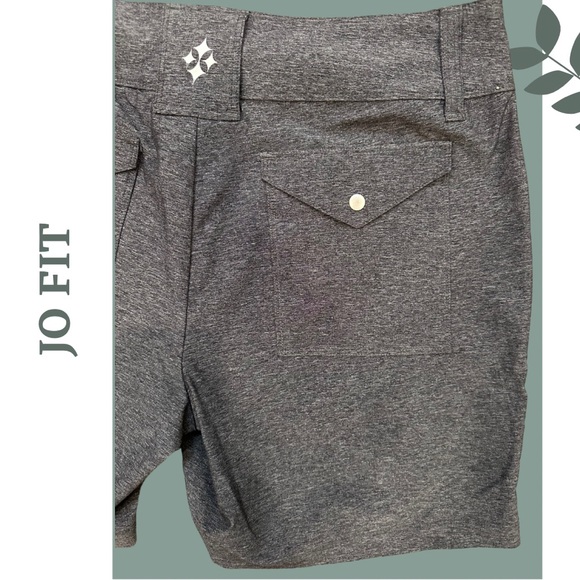 Jofit Women's Everyday Gray Golf Shorts 8” Inseam Front Rear Pockets Size 8 - Picture 4 of 5